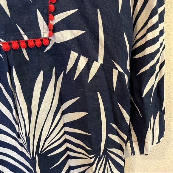 New with Tags Boden size 2 navy holiday palm tunic with red Pom Pom details - Picture 4 of 6